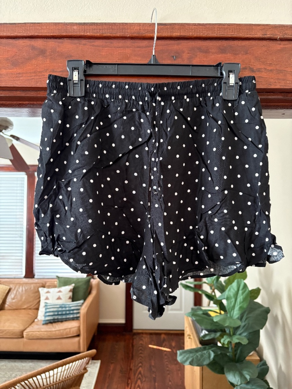 Mossimo Ruffle Black and White Polka dot Short S